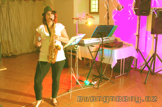 Petra a saxofon